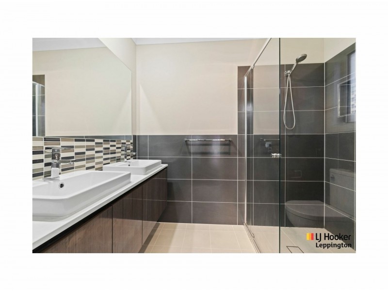 42 Longview Road, Gledswood Hills NSW 2557