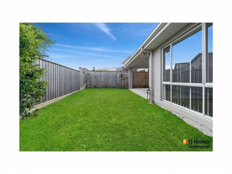 42 Longview Road, Gledswood Hills NSW 2557