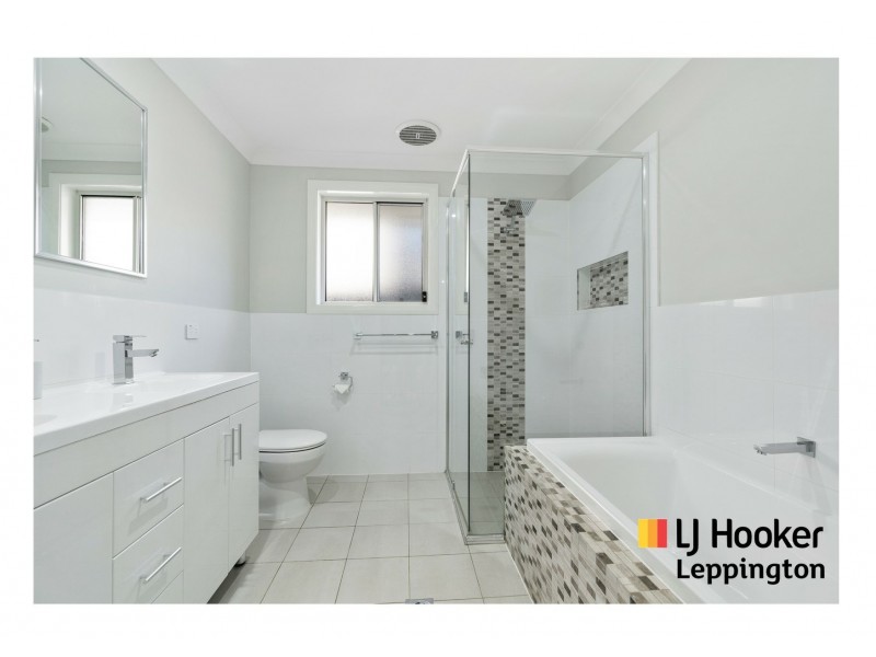 16 Village Circuit, Gregory Hills NSW 2557