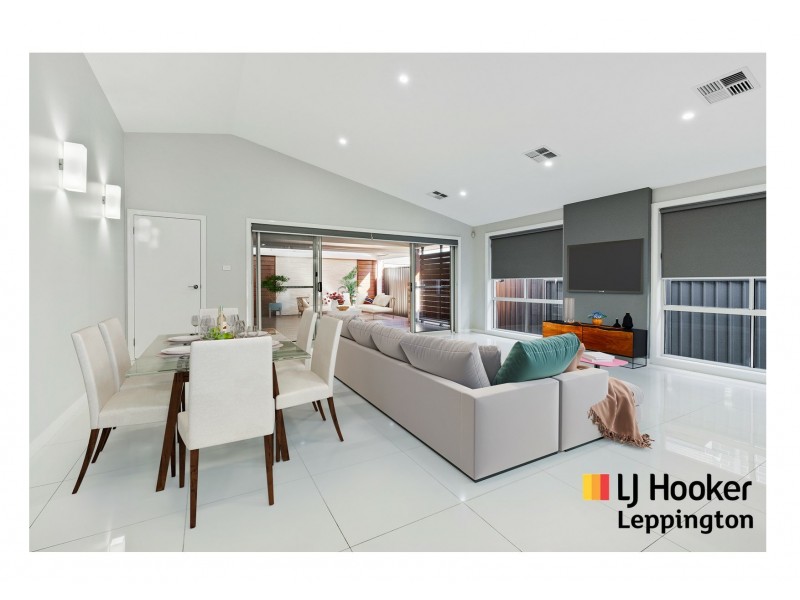 16 Village Circuit, Gregory Hills NSW 2557