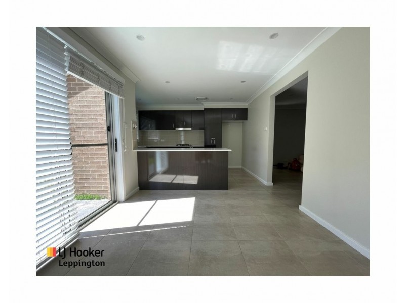 6/44 Gumdale Street, St Johns Park NSW 2176