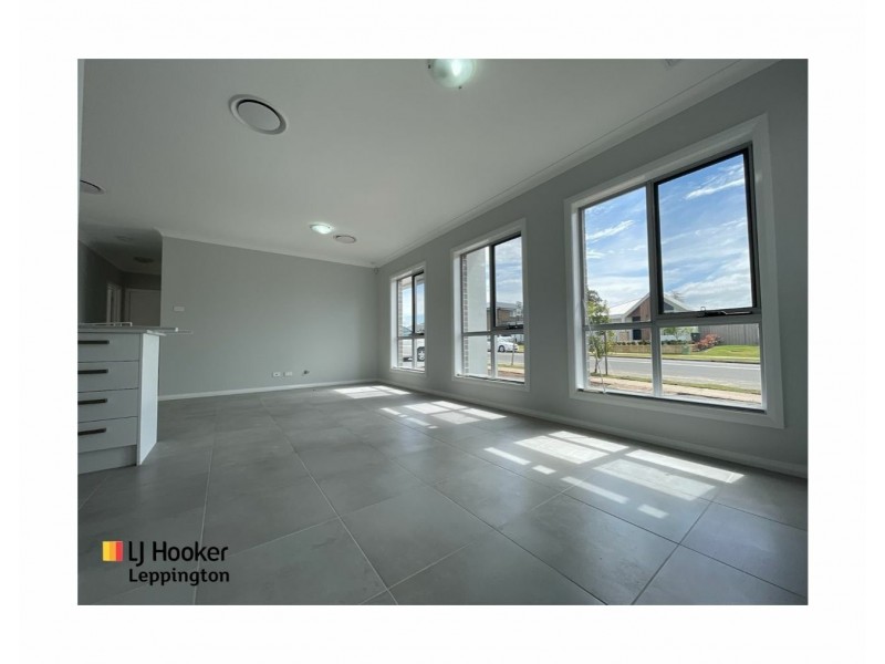 74 Springs Road, Spring Farm NSW 2570