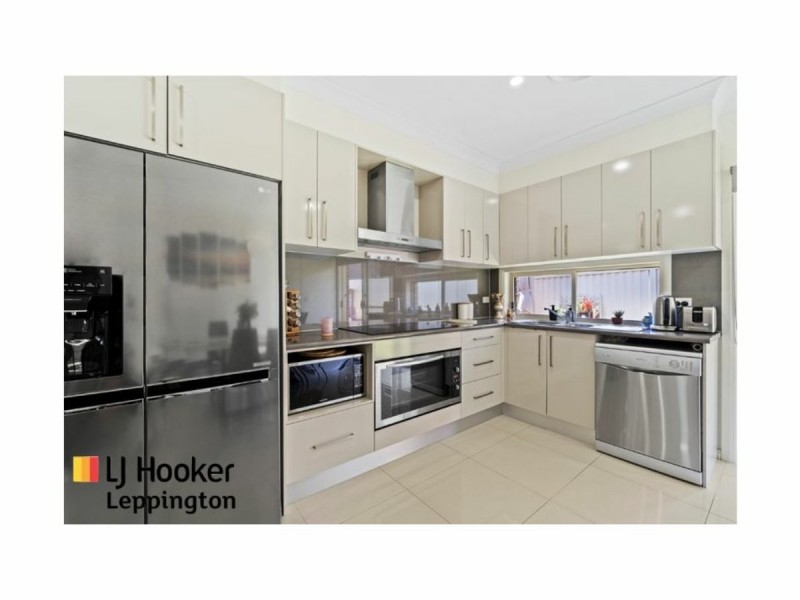 38 Rodeo Drive, Green Valley NSW 2168