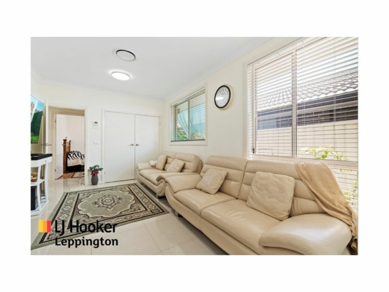 38 Rodeo Drive, Green Valley NSW 2168