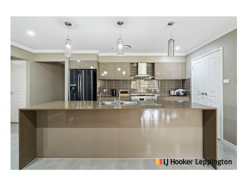 34 Tarrawarra Avenue, Gledswood Hills NSW 2557