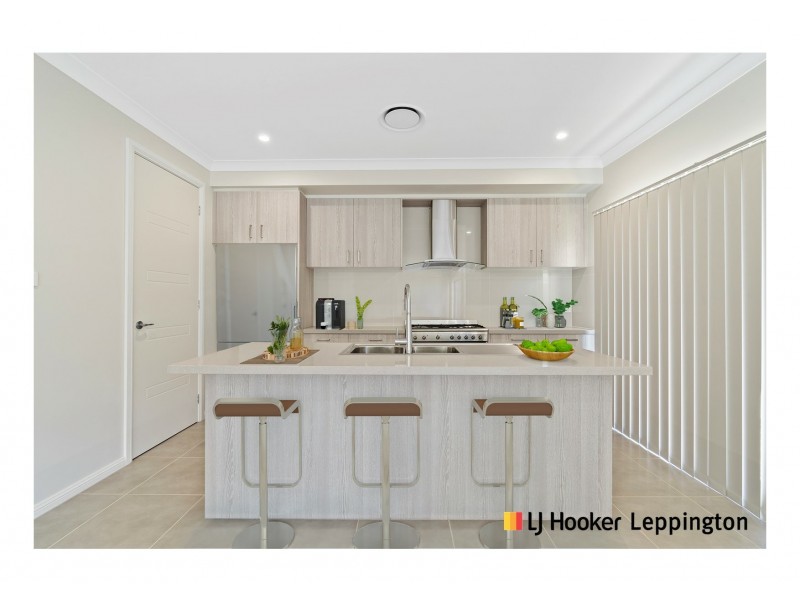 10 Ambrose Avenue, Middleton Grange NSW 2171