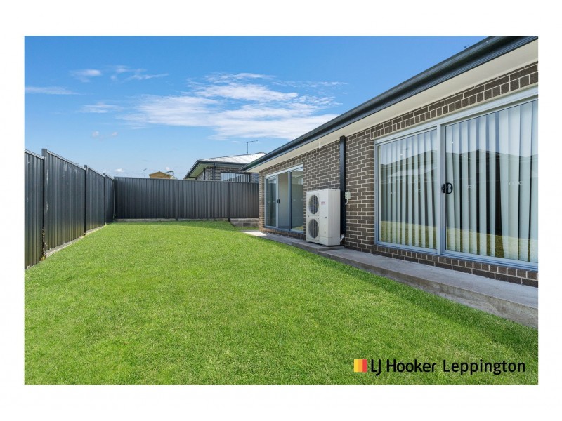 10 Ambrose Avenue, Middleton Grange NSW 2171