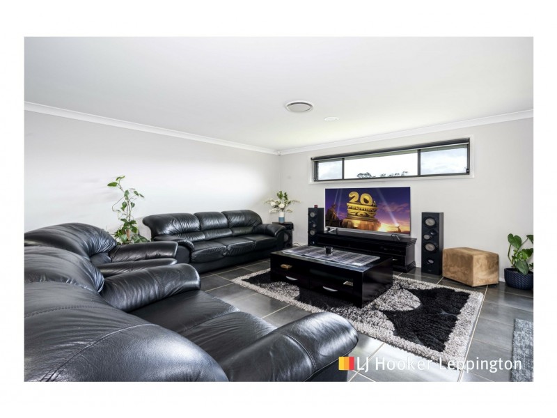 6a & 6b Oaklands Circuit, Gregory Hills NSW 2557