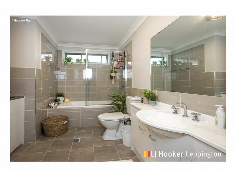 6a & 6b Oaklands Circuit, Gregory Hills NSW 2557