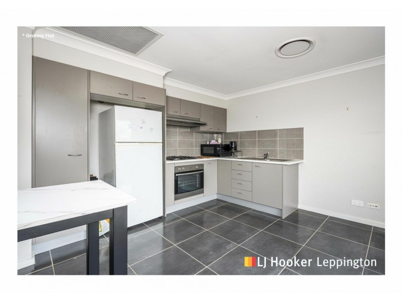 6a & 6b Oaklands Circuit, Gregory Hills NSW 2557