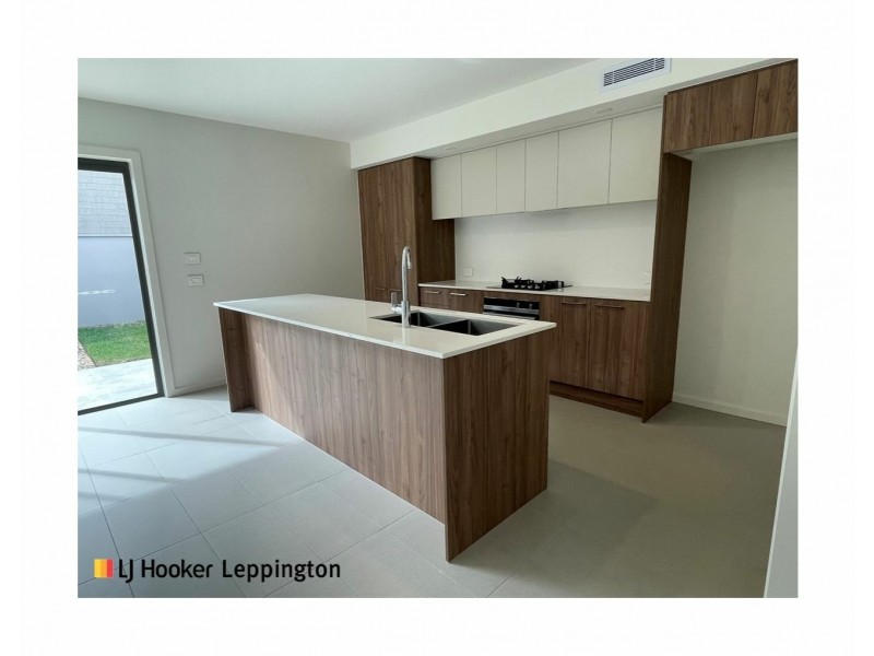 6 Lambert Street, Gledswood Hills NSW 2557