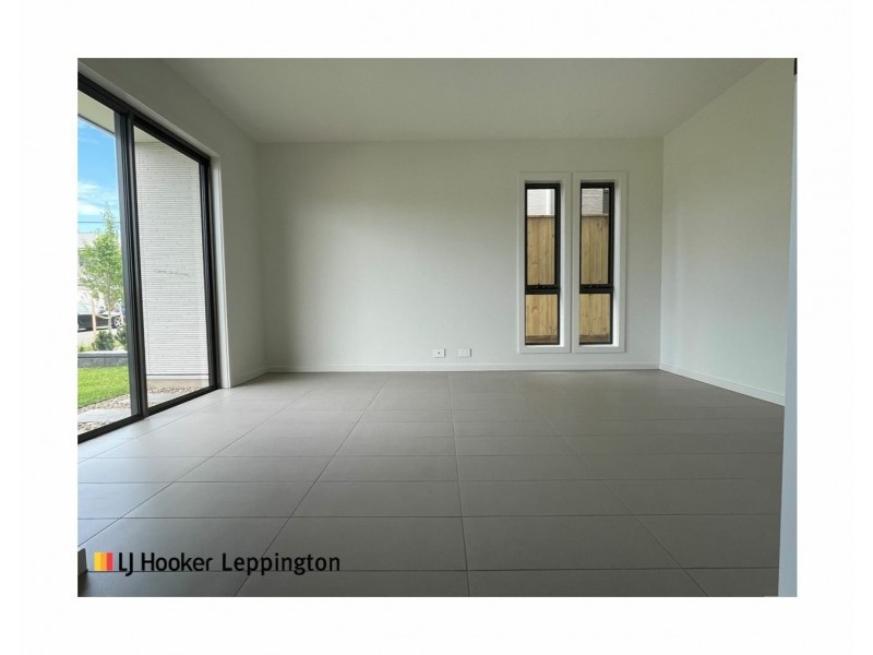 6 Lambert Street, Gledswood Hills NSW 2557