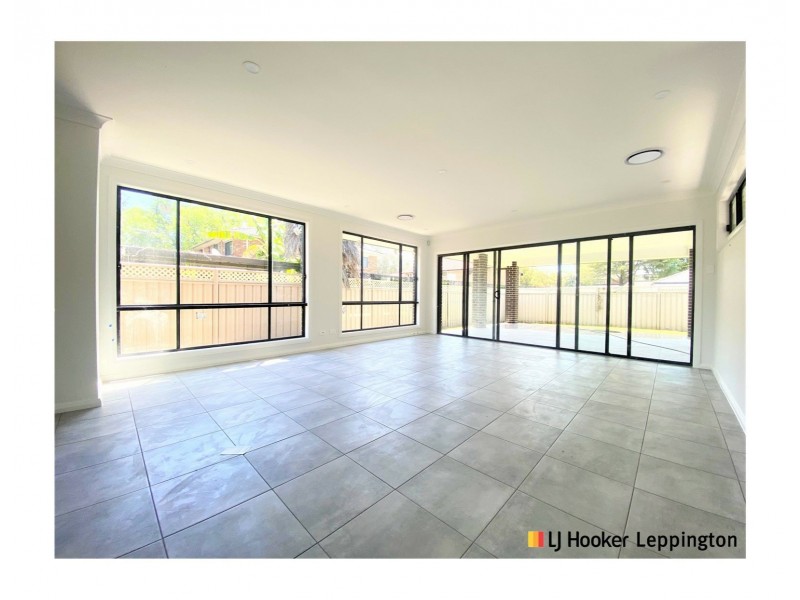 14 Ascot Drive, Chipping Norton NSW 2170