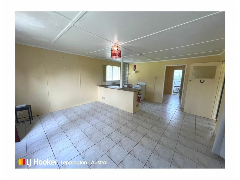 2/240 Tenth Avenue, Austral NSW 2179