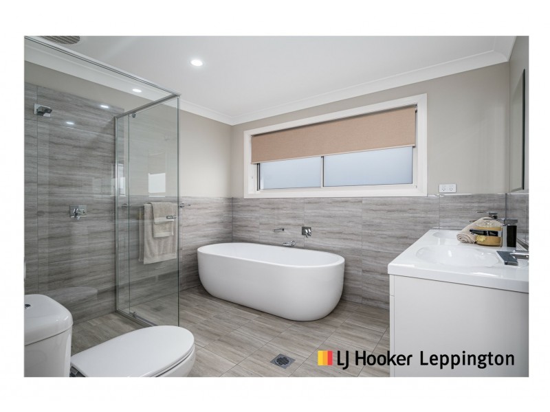 14 Oaklands Circuit, Gregory Hills NSW 2557