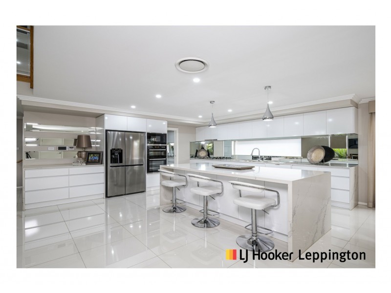 14 Oaklands Circuit, Gregory Hills NSW 2557