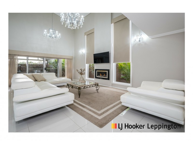 14 Oaklands Circuit, Gregory Hills NSW 2557