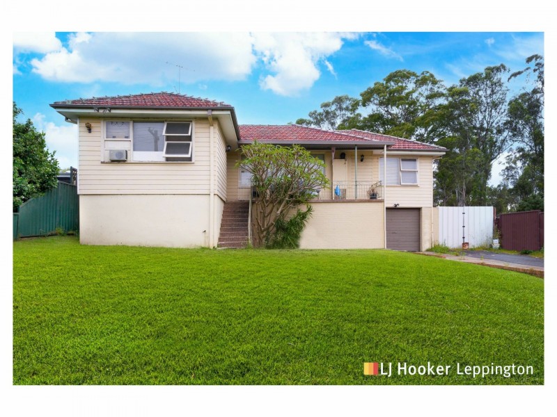 4 Godfrey Avenue, West Hoxton NSW 2171