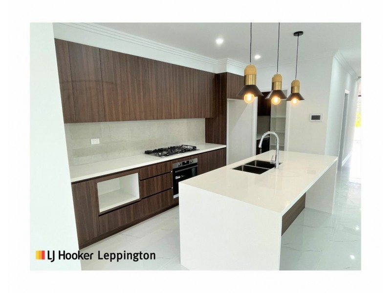 18 Coleman Loop, Catherine Field NSW 2557