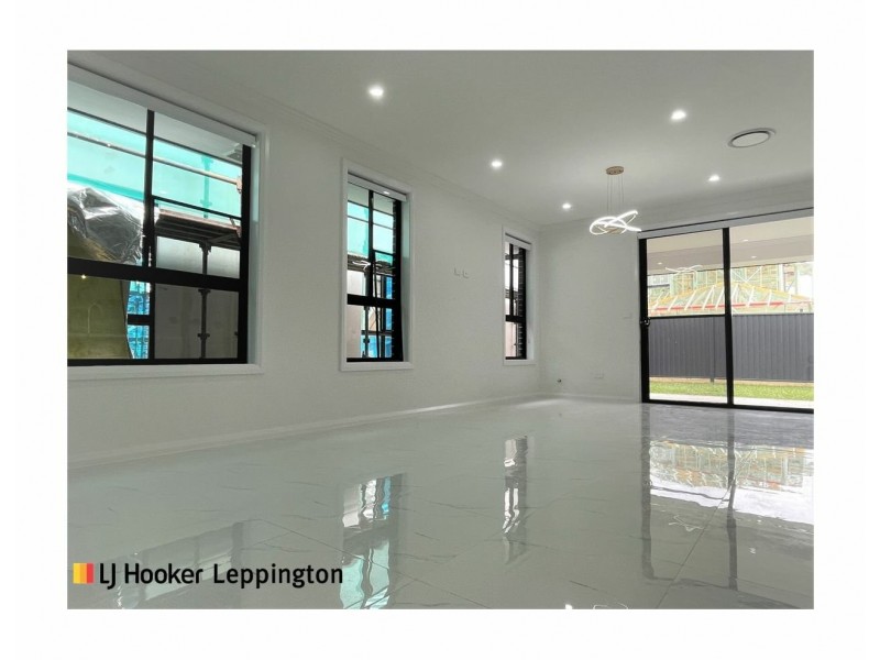 18 Coleman Loop, Catherine Field NSW 2557