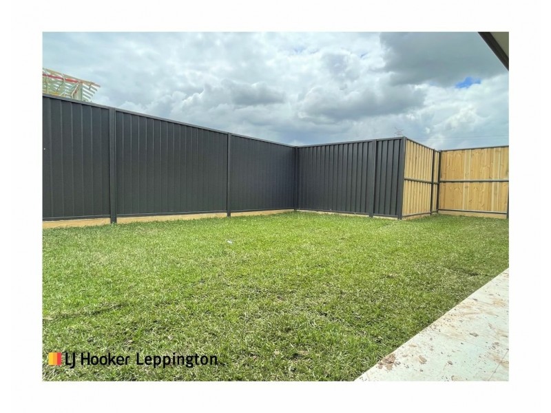 18 Coleman Loop, Catherine Field NSW 2557
