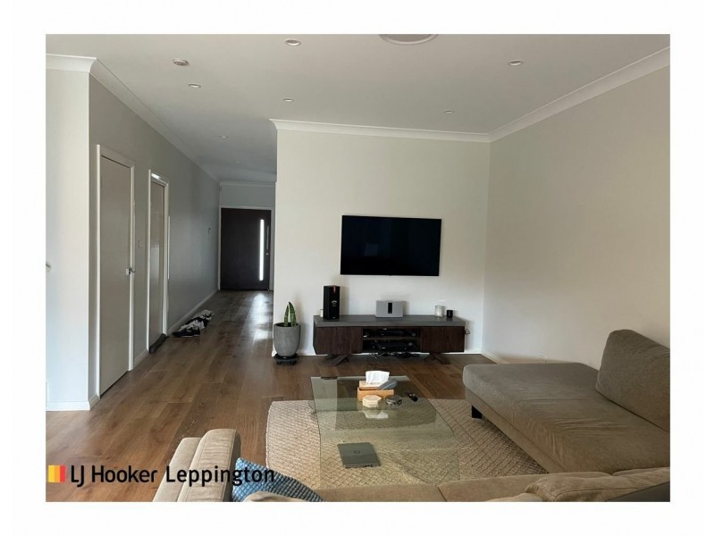 16b Harvey Street, Oran Park NSW 2570