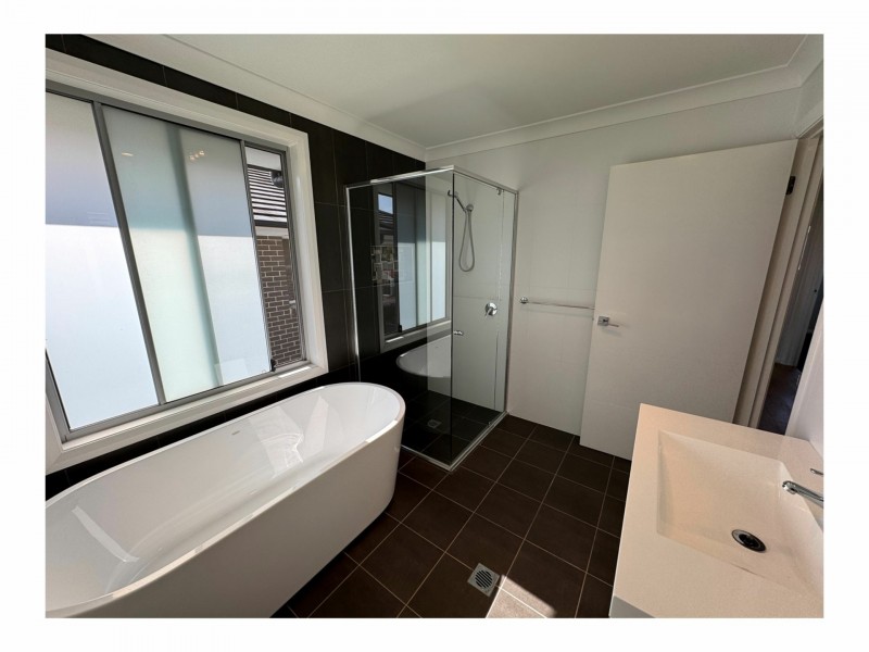 16b Harvey Street, Oran Park NSW 2570