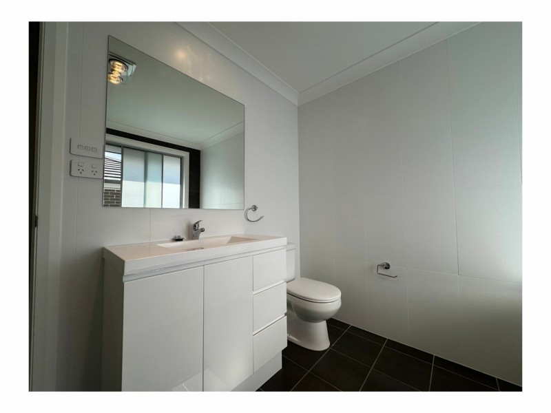 16b Harvey Street, Oran Park NSW 2570