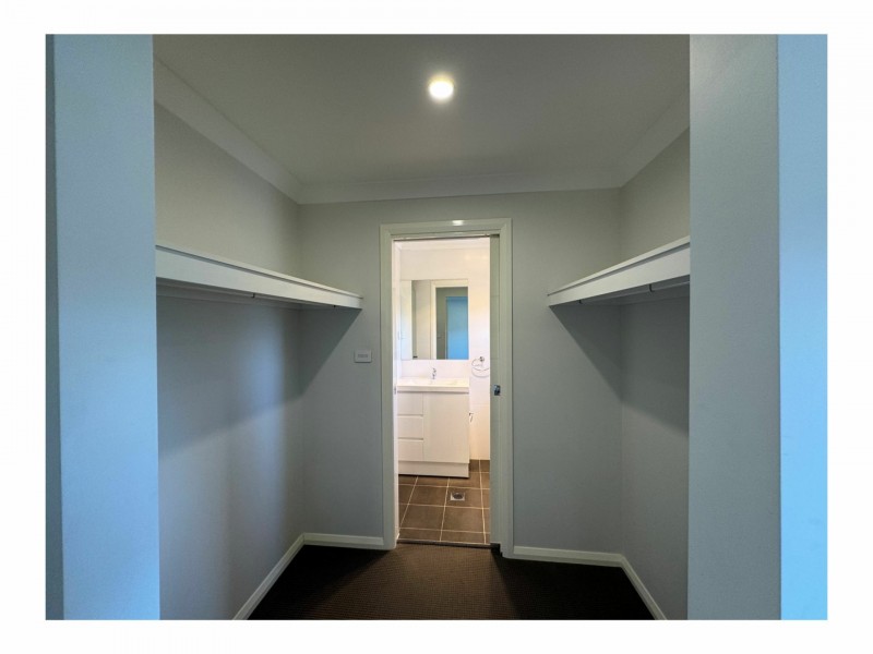 16b Harvey Street, Oran Park NSW 2570