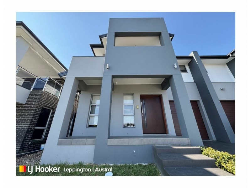 16b Harvey Street, Oran Park NSW 2570