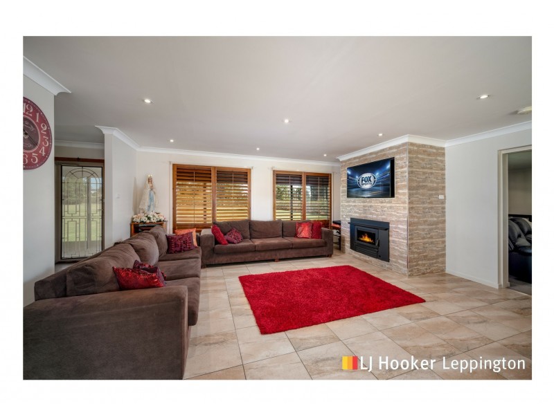 108 Kelvin Park Drive, Bringelly NSW 2556