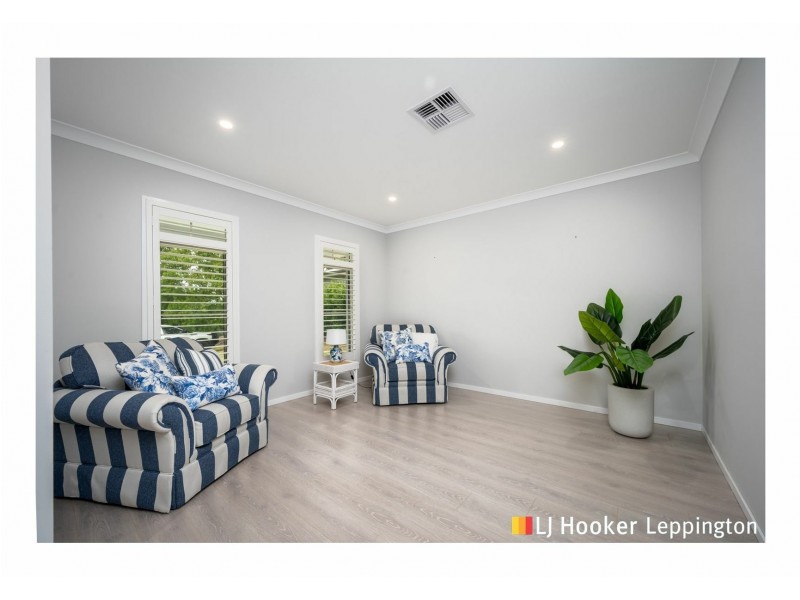 17 Yewens Circuit, Grasmere NSW 2570