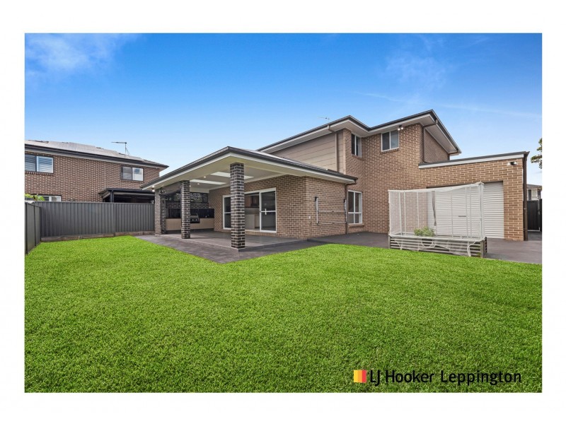 25 Fanflower Avenue, Denham Court NSW 2565