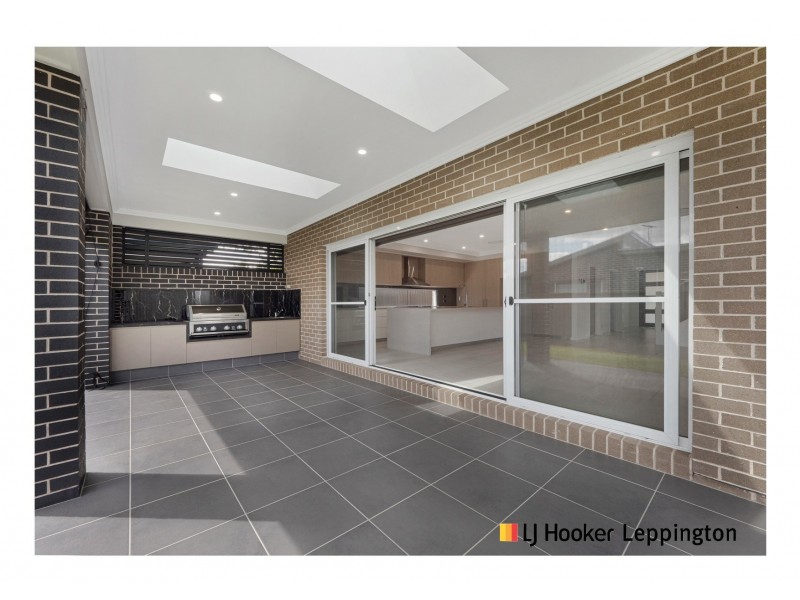 25 Fanflower Avenue, Denham Court NSW 2565