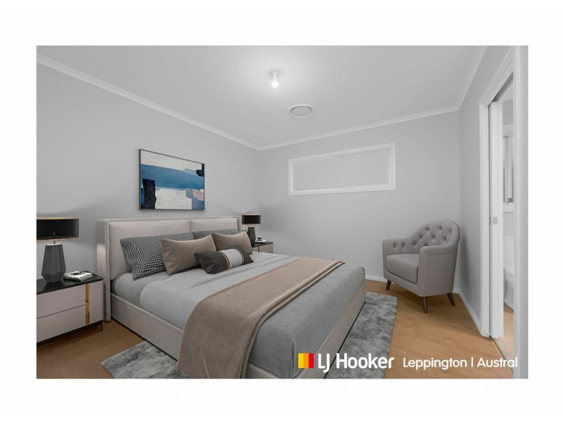 44 Mulvihill Crescent, Denham Court NSW 2565