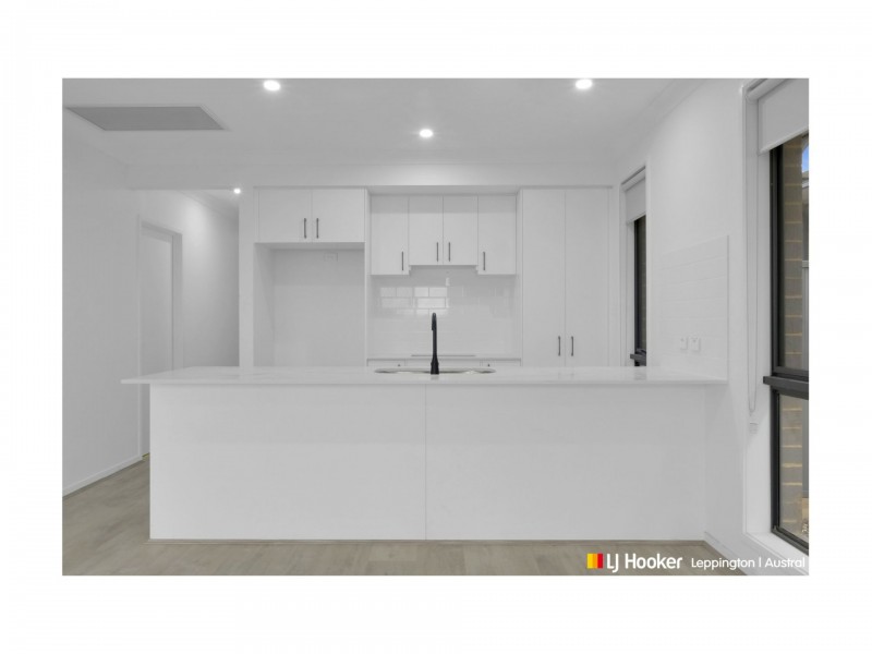 29 Howland Avenue, Gregory Hills NSW 2557