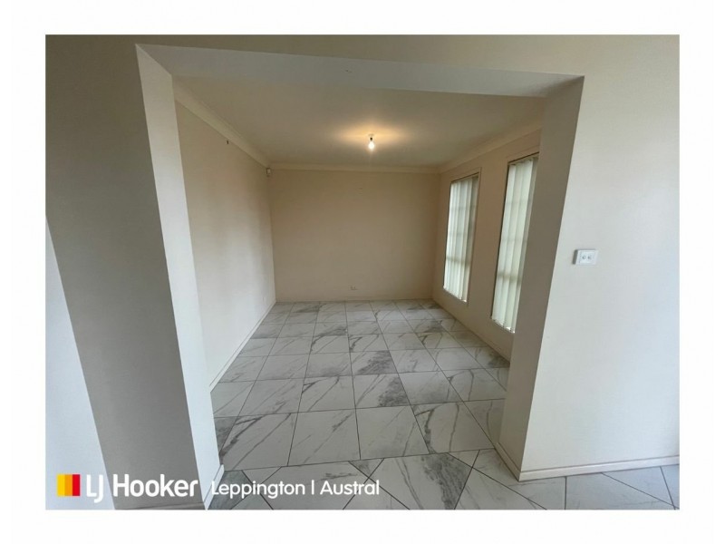 147 Kellerman Drive, St Helens Park NSW 2560