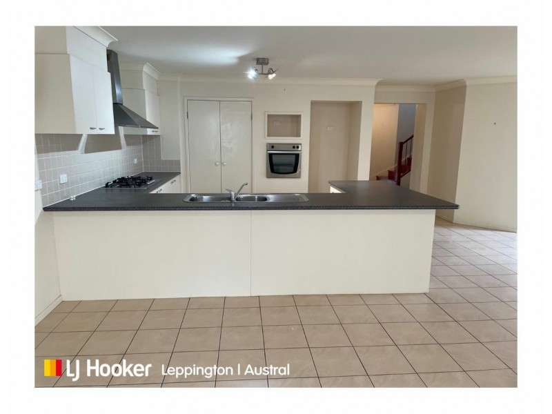 147 Kellerman Drive, St Helens Park NSW 2560