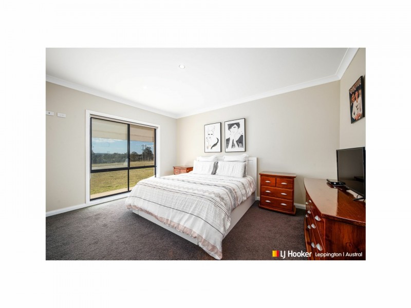 137 Lyrebird Road, Pheasants Nest NSW 2574