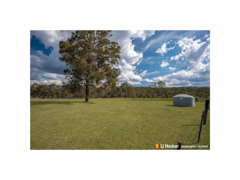 137 Lyrebird Road, Pheasants Nest NSW 2574