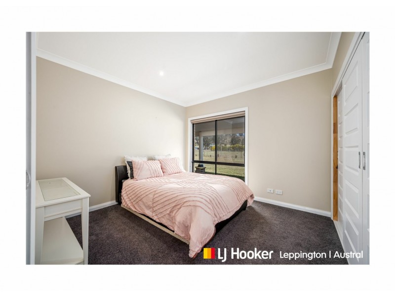 137 Lyrebird Road, Pheasants Nest NSW 2574