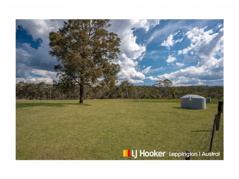 137 Lyrebird Road, Pheasants Nest NSW 2574