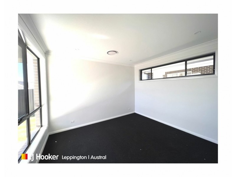 14 Bellaroi Street, Austral NSW 2179