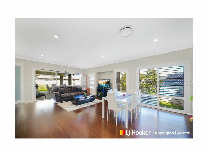 40 Donovan Boulevard, Gregory Hills NSW 2557