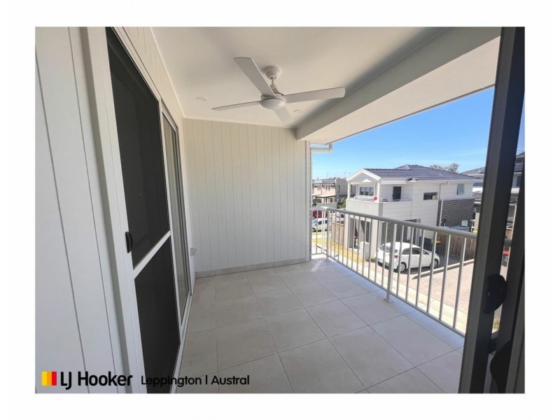 5 Pitstock Lane, Oran Park NSW 2570