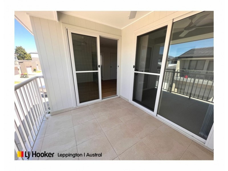 5 Pitstock Lane, Oran Park NSW 2570