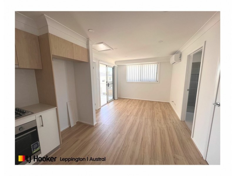 5 Pitstock Lane, Oran Park NSW 2570