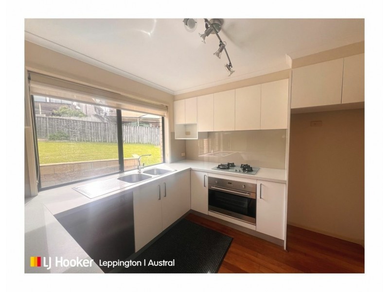 16 Gatto Place, West Hoxton NSW 2171
