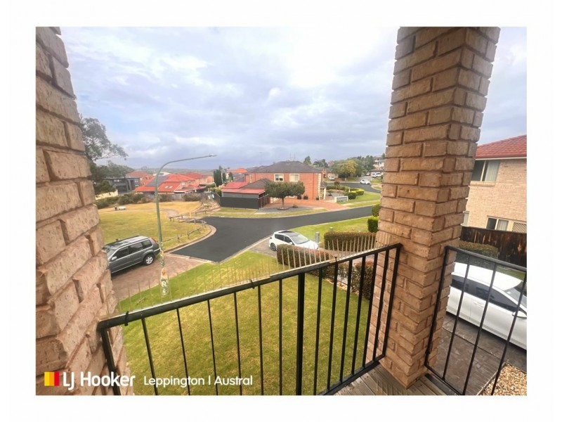 16 Gatto Place, West Hoxton NSW 2171
