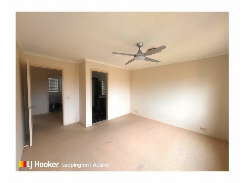 16 Gatto Place, West Hoxton NSW 2171